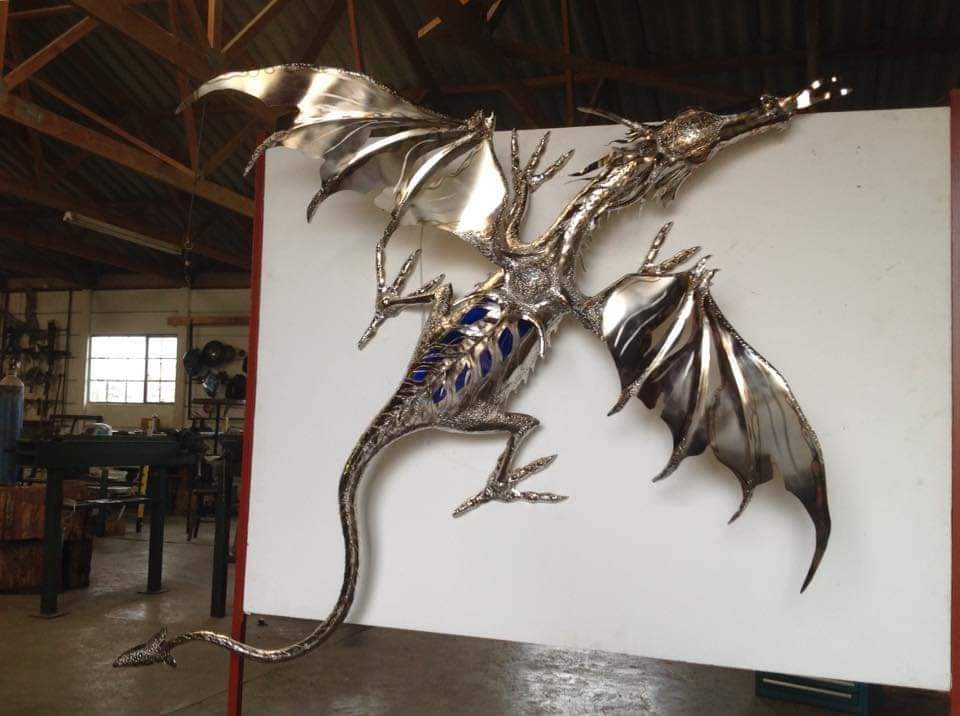 Extra large 316 stainless steel Dragon inset with glass. 